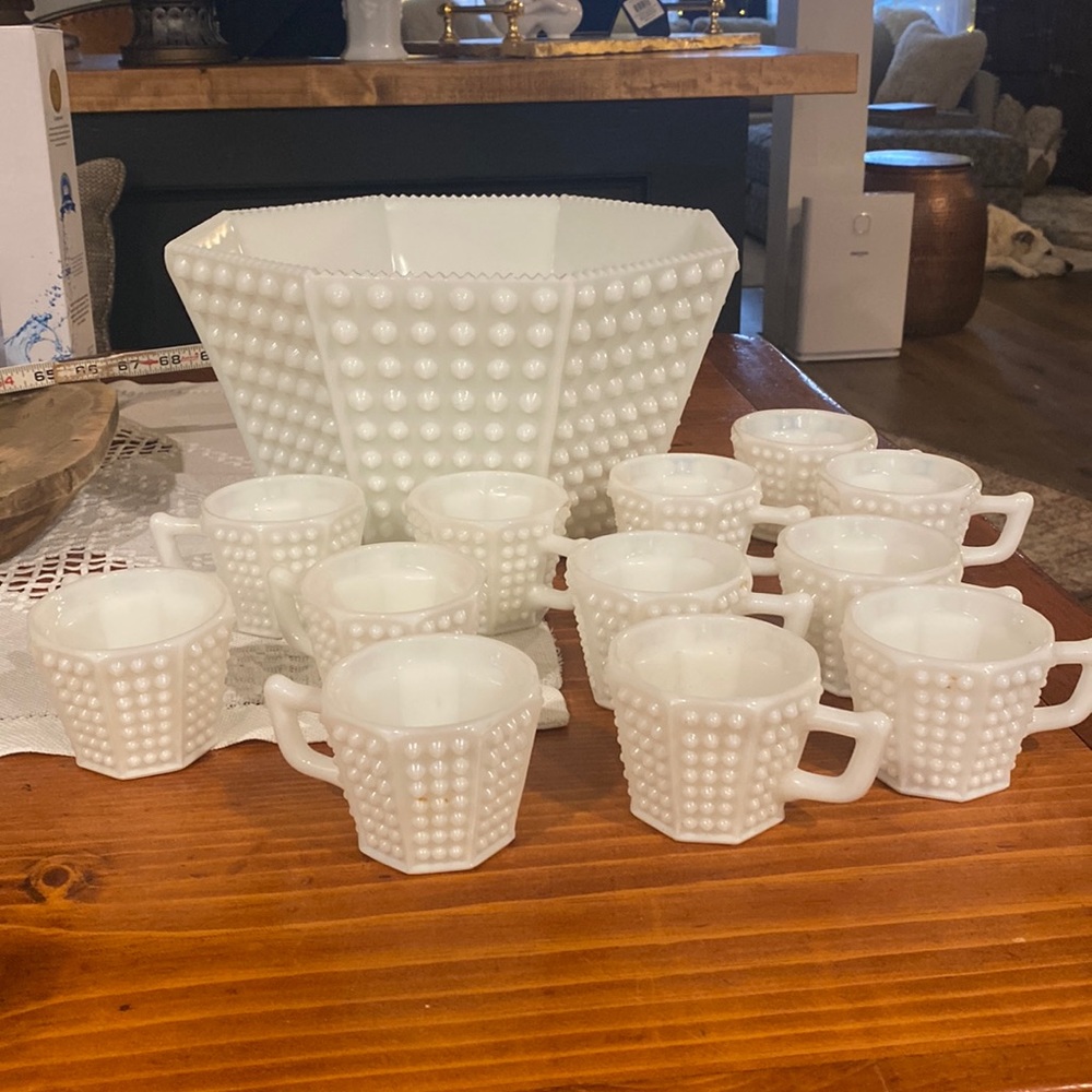 Vintage Milk Glass Hobnail punch bowl w/12 cup & storage container.  NO Ladle